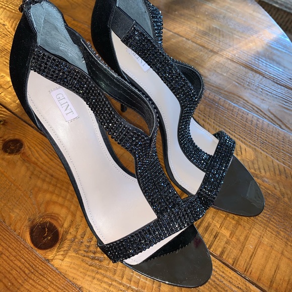 Glint Black Heel - Picture 1 of 4